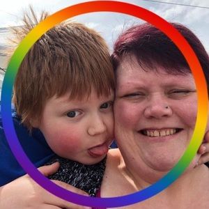 Meet your Posher, Tia